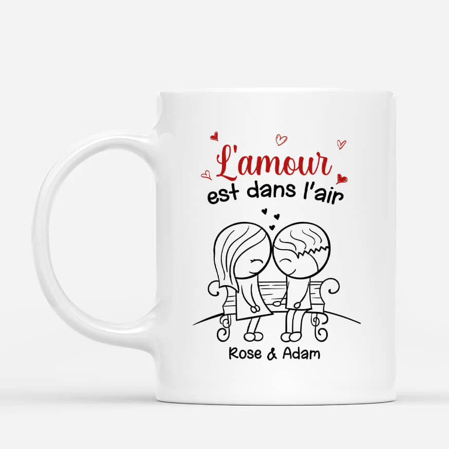 Mug Couple Personnalisé – L’Amour Est Dans L’Air