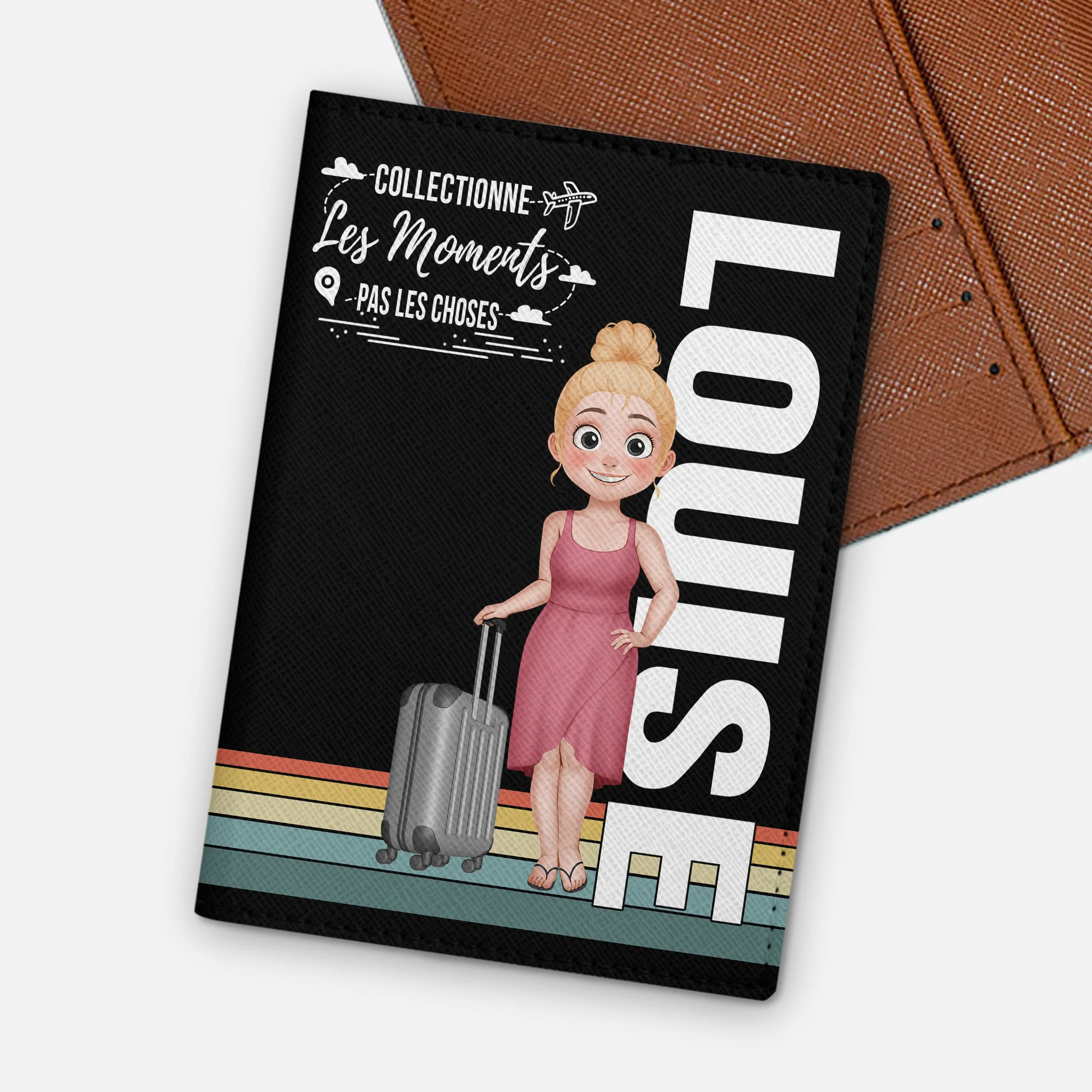 Porte Passeport Personnalisé - Le Voyage Est Ma Thérapie Version Femme