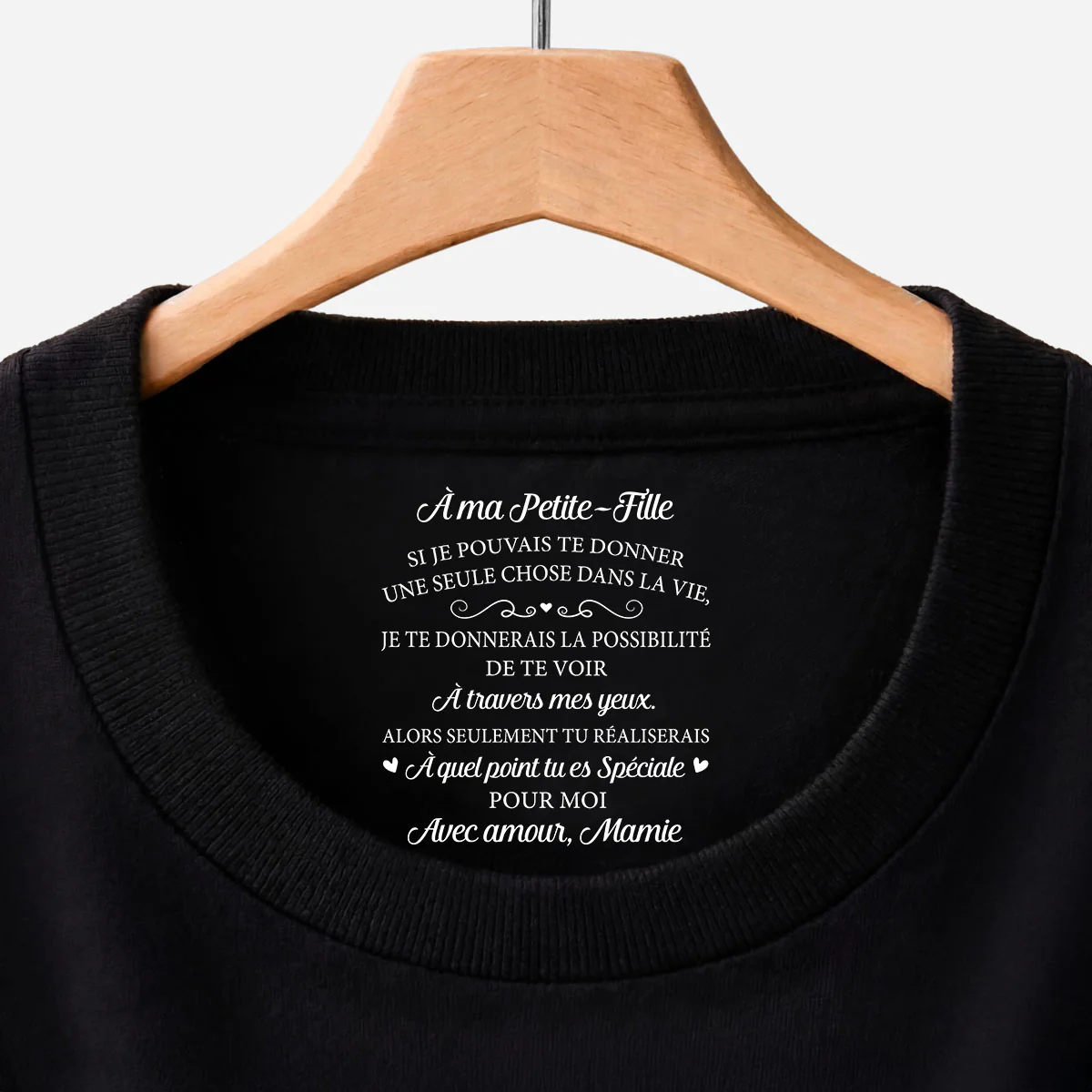 Tee Shirt Personnalisé Noir Avec Texte À L’intérieur Du Col Femme/Homme - Fille Fils Spécial Pour Moi